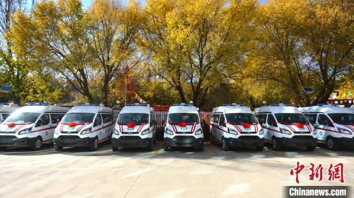 西藏為50家基層鄉(xiāng)鎮(zhèn)衛(wèi)生院配備診療車